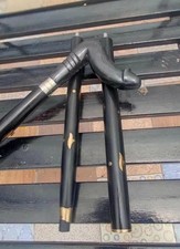 Bâton de marche artisanal