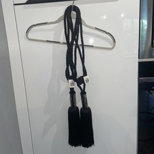 Paire 2 embrasses à rideaux . Pompon, tenture, passementerie