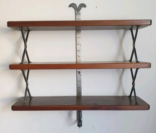 Anciennes etageres brut metal - etageres,