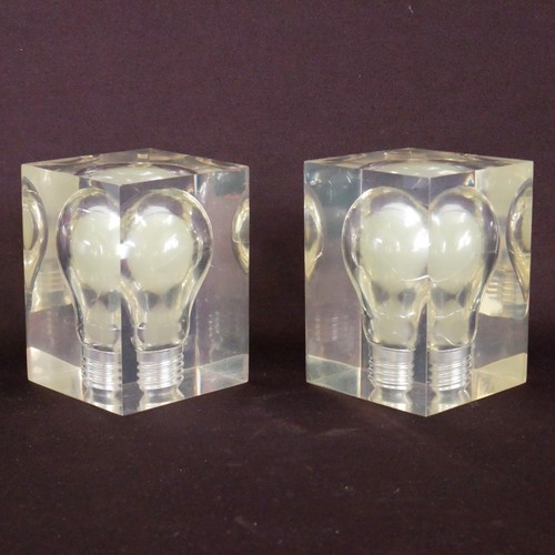 Paire ampoules - de, /