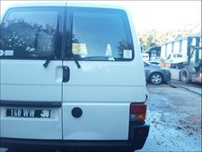 PORTE BATTANTE AR D VOLKSWAGEN TRANSPORTER T4  FGN 701827104D