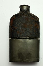 Flasque  en verre cuir et étain, bouteille XIXème