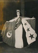 LE CAIRE 1958 -Jeune Femme "Marianne" Robe République Arabe-Unie Égypte- PR 1098