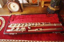 flûte traversière yamaha YFL 261 S - Bel état. Made Japan - japon