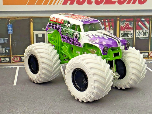 Monster jam grave digger - monster,