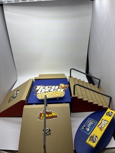Tech deck tony - deck, ramps