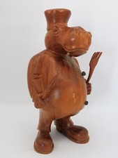 SCULPTURE EN BOIS HIPPOPOTAME CUISINIER HAUT 29 CM BO52