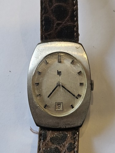 Montre lip mécanique ancienne - montre,