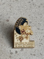 Pin’s Michelin CFDT +