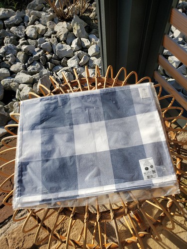 Lot quatre sets table - quatre,