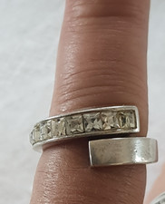 Superbe Bague imposante en argent massif et pierres transparentes T55