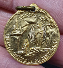 Belle médaille ancienne