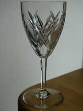 BACCARAT 1 ANCIEN VERRE A VIN BOURGOGNE CRISTAL TAILLER MODELE AUVERGNE 16,5 cm