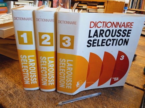 Dictionnaire larousse - dictionnaire,