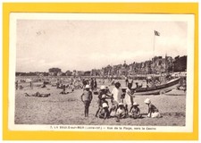 LA BAULE (44) CANOT "HOSPITALIERS SAUVETEURS BRETONS" à la PLAGE animée en 1935