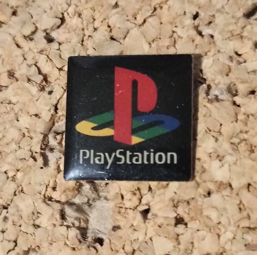 Pin playstation console ps1 - pin's,