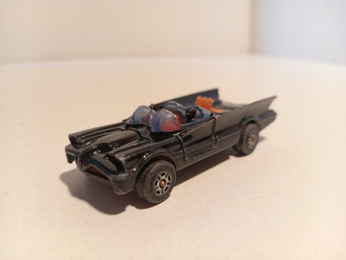 Corgi juniors batmobile - p, gb