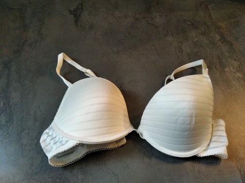 Soutien gorge armature - à,