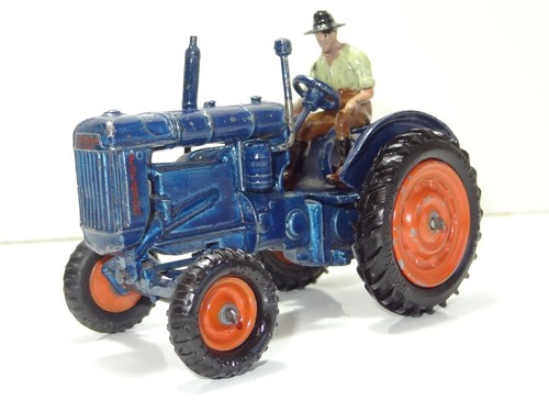Britains 128f fordson tractor - 128f,