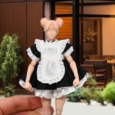 Tenue de soubrette miniature