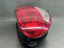 XR82102 feu arrière droit