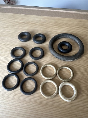 Ancien stock pneu dinky - stock, toys