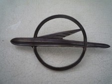 OPEL ancien  emblème logo sigle insigne badge en métal cuivre laiton 1959 1963