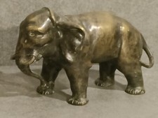  Sculpture Animalière , Eléphant en Bronze  Très Ancien .