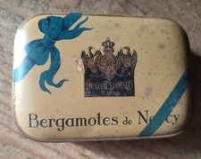 Ancienne boite en métal