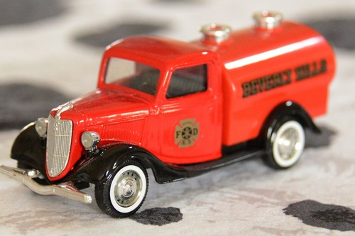 Miniature ford v8 1936 - -,
