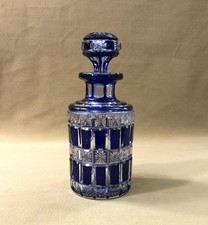 flacon à pârfum BACCARAT modèle DIAMANTS ETOILES cristal doublé BLEU 18,5 cm