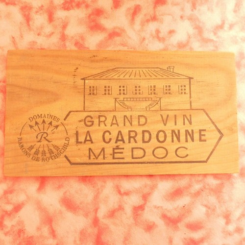Plaque bois caisse vin - bois, a
