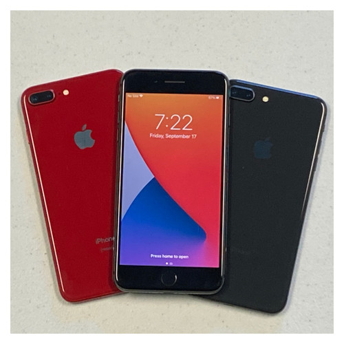 Apple iphone plus 64gb - 8, very
