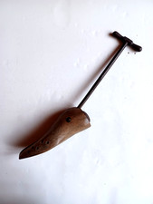 Ancien Embauchoir En Bois