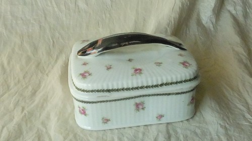 Boite sardine porcelaine - en,