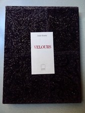VELOURS / Anne Kraatz / Adam Biro
