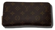 LOUIS VUITTON Zippy Wallet