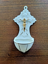 ancien petit bénitier christ