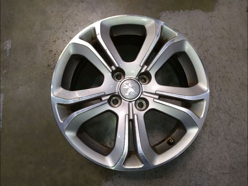 Jante alliage peugeot 208 - jante,