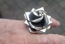 Étonnant Très Large Argent