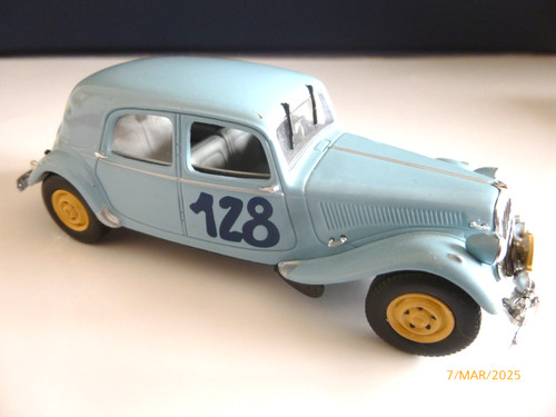 Citroen traction rallye - 15/6,