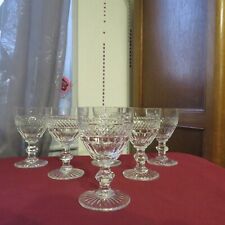 6 verres a vin en cristal de saint louis modèle trianon  H 10,7 cm L 2