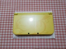 Nintendo 3DS LL Pikachu Jaune