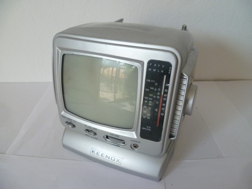 Vintage radio portable - vintage, tv