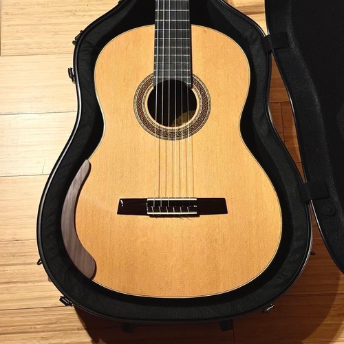 Guitare classique tout bois - tout,