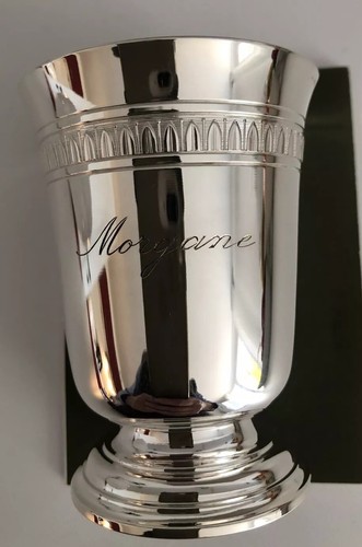 Christofle timbale gravée - ,