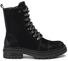 Wrangler Courtney Combat