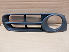 GRILLE PARECHOC ENTOURAGE FEU DE BROUILLARD AVANT DROIT SKODA FABIA 99-07