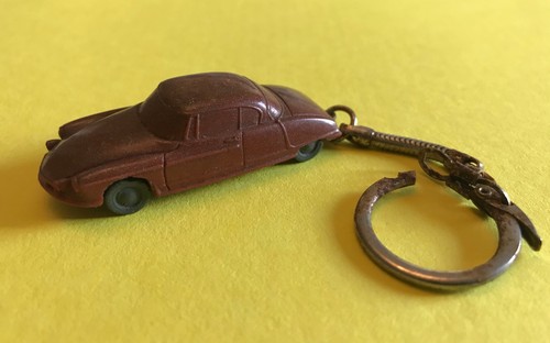 Porte clés citroen coupé - ds,