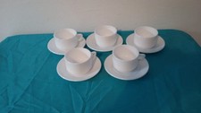 SERIE DE 5 TASSES ET SOUS